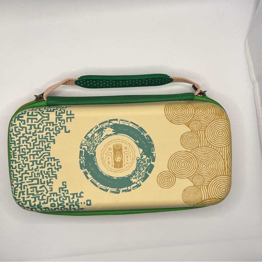Nintendo Switch OLED Hard Carrying Case – Zelda Style Design – NEW